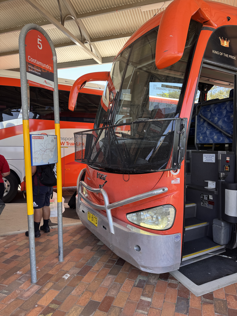 Bus